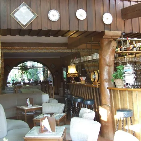 La Chatelaine & Aux Chevaliers 3*