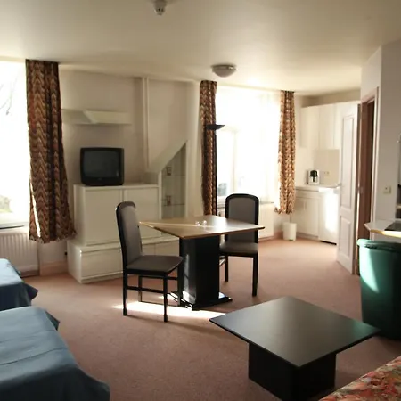 La Chatelaine & Aux Chevaliers Szálloda 3*